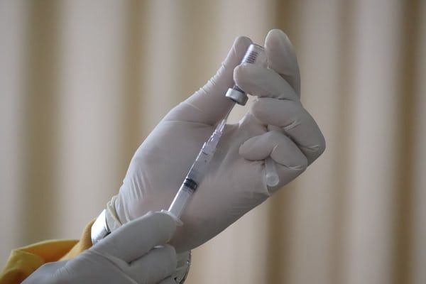 Netizens laud Delhi govt for smooth execution of COVID-19 vaccination drive