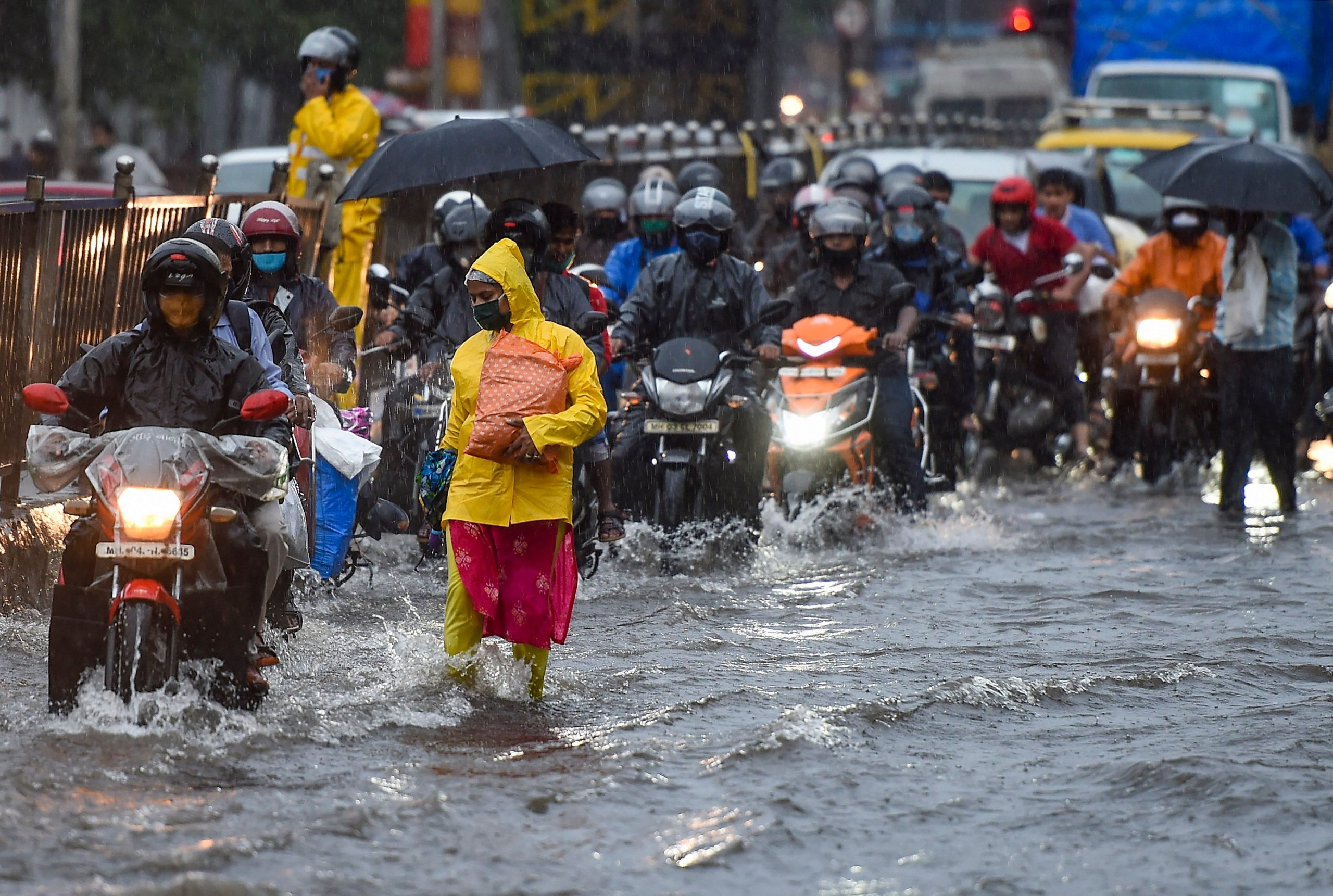 Heavy rainfall likely to hit Mumbai, Thane, says Meteorological Department