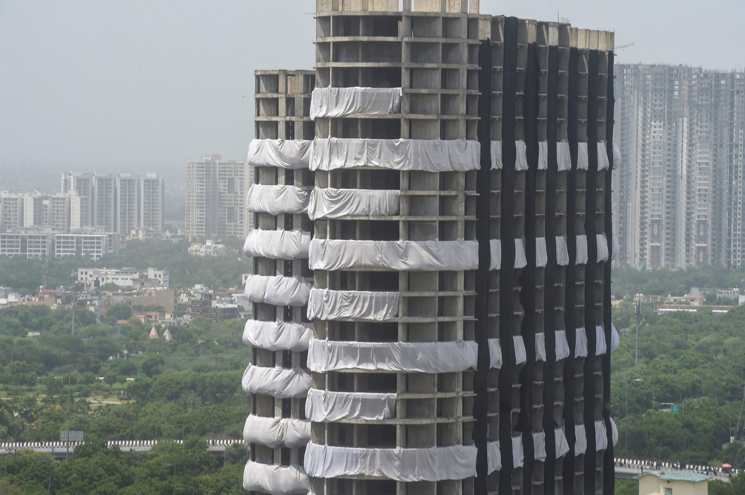 Supertech twin towers demolished in Noida: Watch