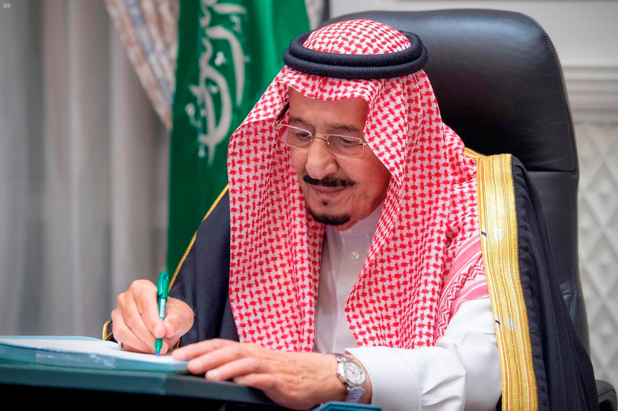 King Salman of Saudi Arabia gets COVID-19 vaccine