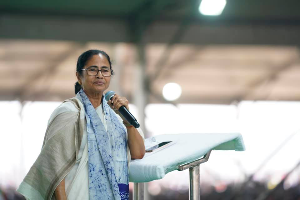 EC bars West Bengal CM Mamata Banerjee from campaigning for 24 hours