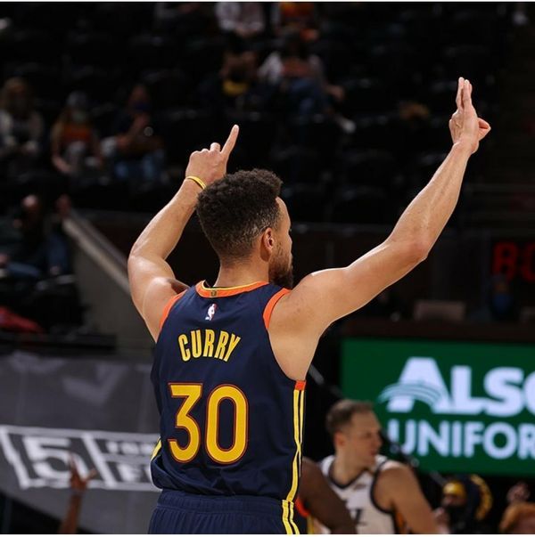 NBA: Stephen Curry pushes Golden State Warriors to a win on his birthday