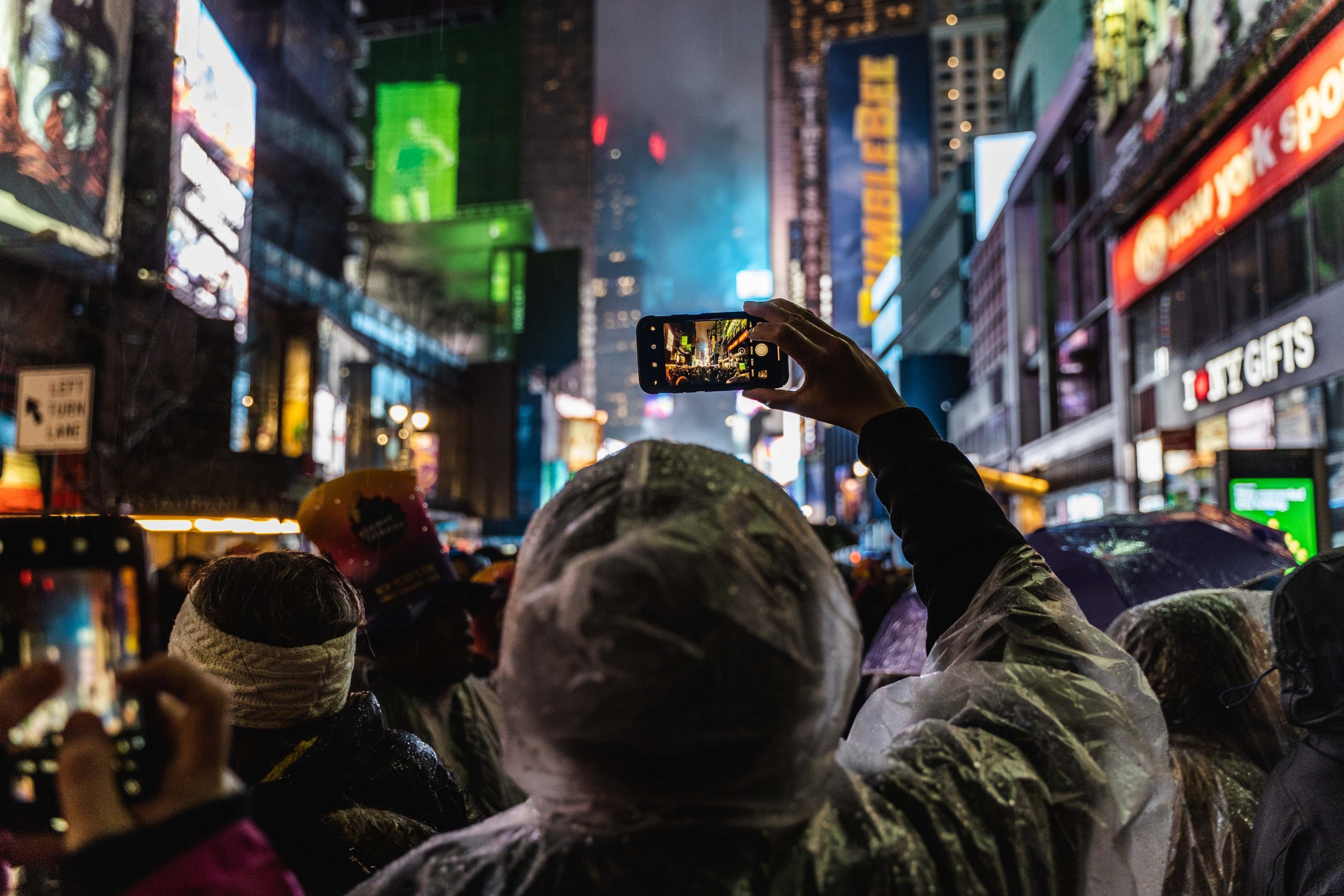 How to watch the 2022 Times Square New Years Eve Ball Drop online