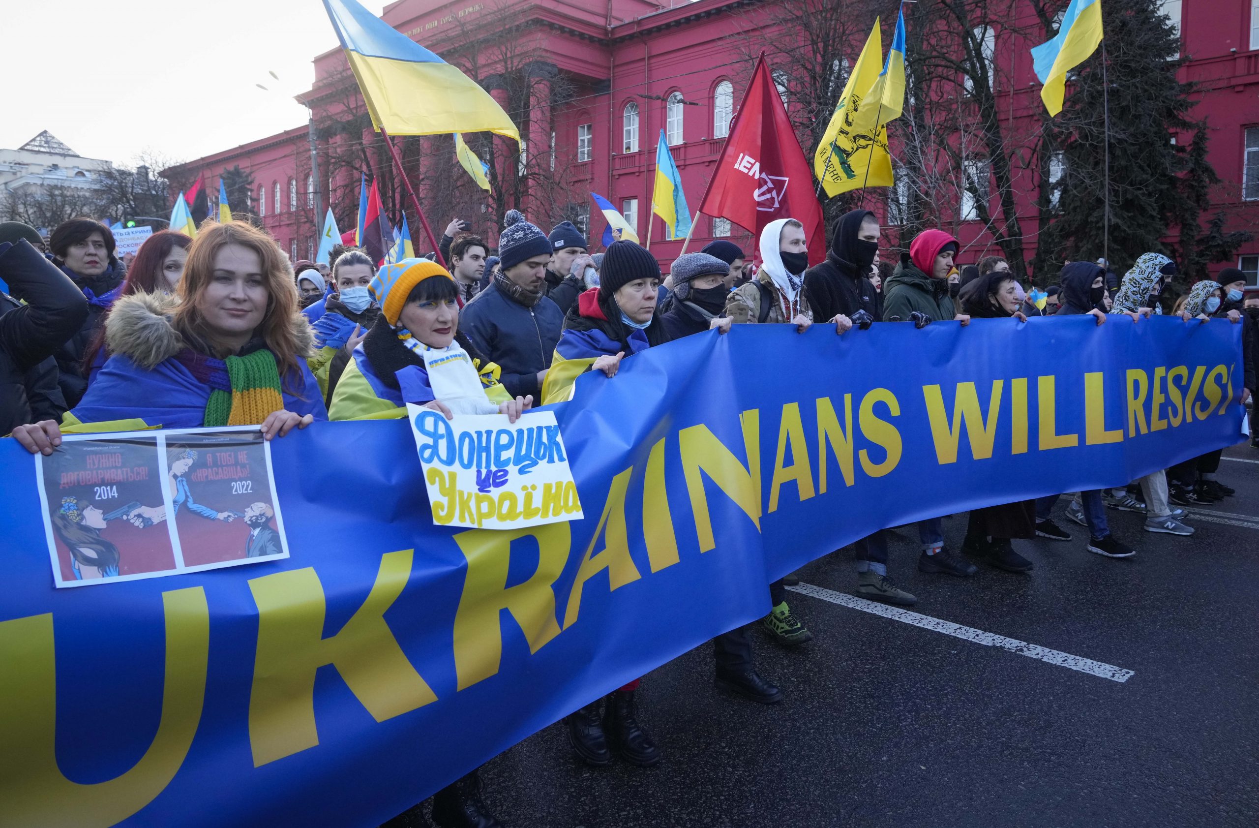 US orders Ukraine embassy to vacate as tension grow with Russia
