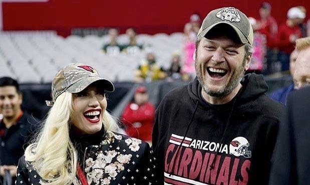 In hilarious Super Bowl ad, Gwen Stefani reveals how she got together with Blake Shelton