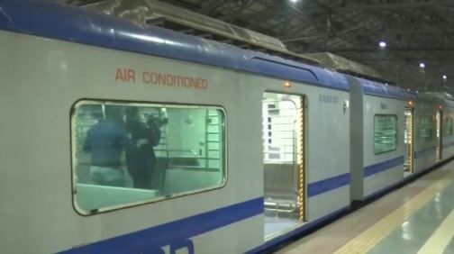 Maharashtra curfew: Can you travel on Mumbai local trains? Check guidelines