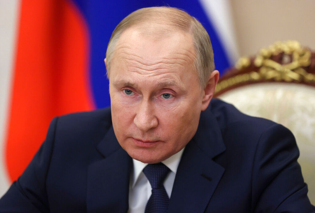 Vladimir Putin honours Russian army brigade accused of Bucha massacre
