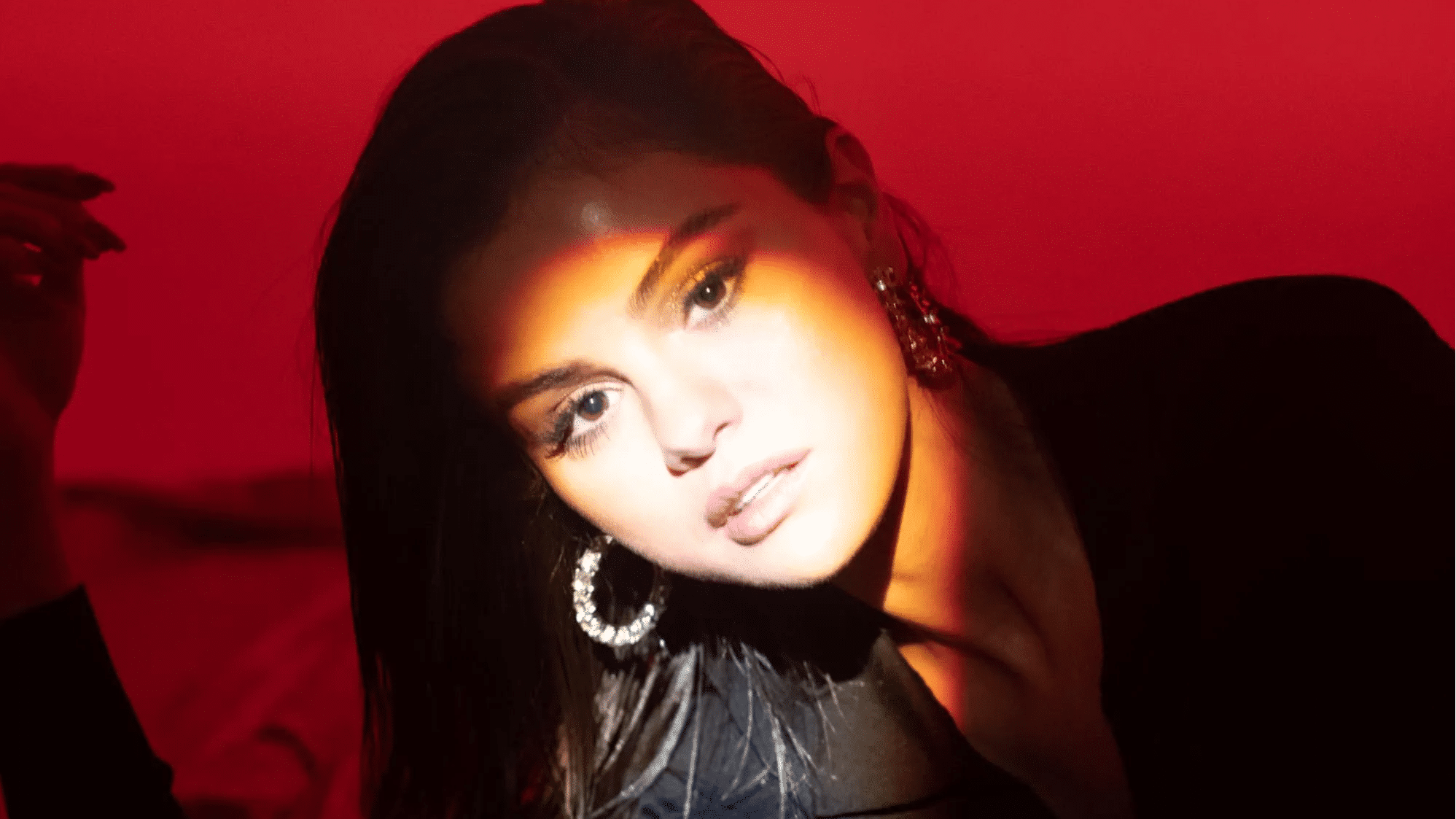 Selena Gomez talks about red flags in love, Internet reminds her of Justin Bieber