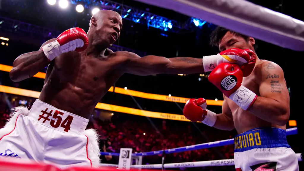 Boxer Yordenis Ugas beats Manny Pacquiao to retain WBA welterweight title