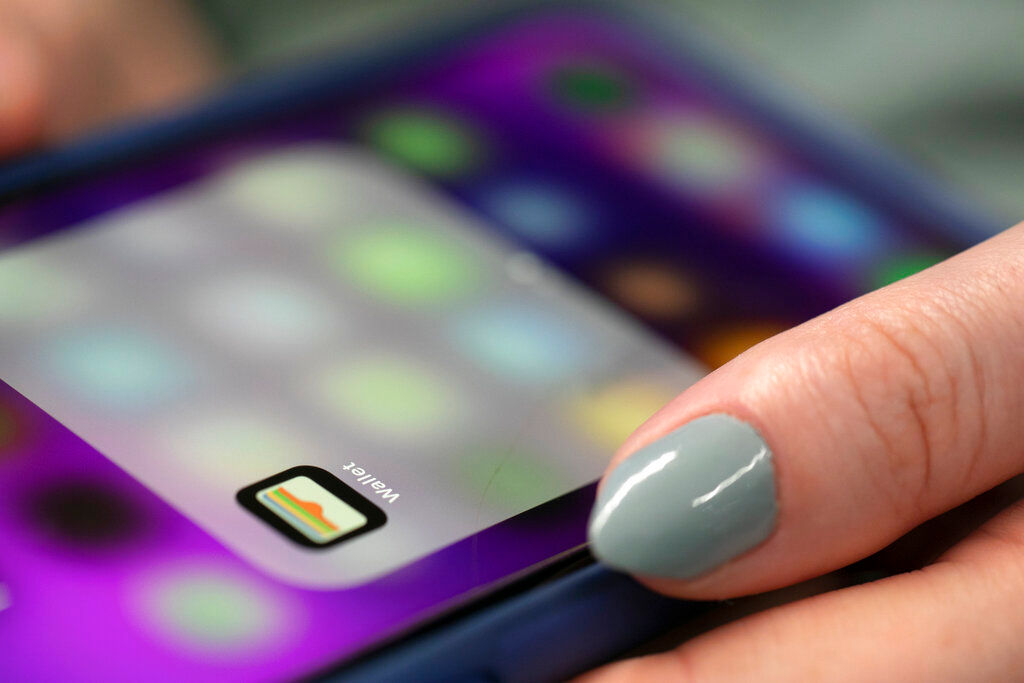 Under pressure, Apple allow owners to self-repair iPhones, Macs