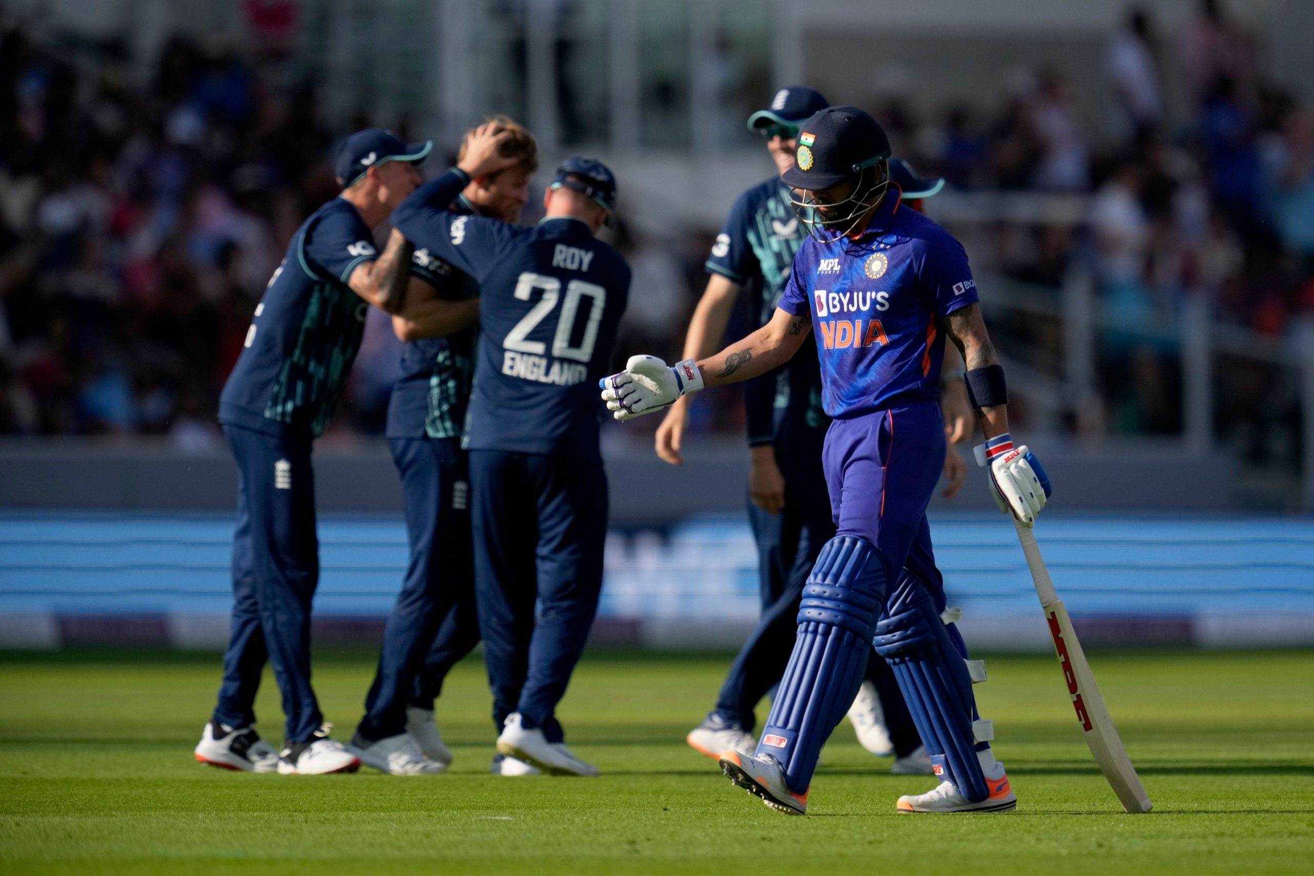 Virat Kohli records new low with 17 in 3rd ODI vs England