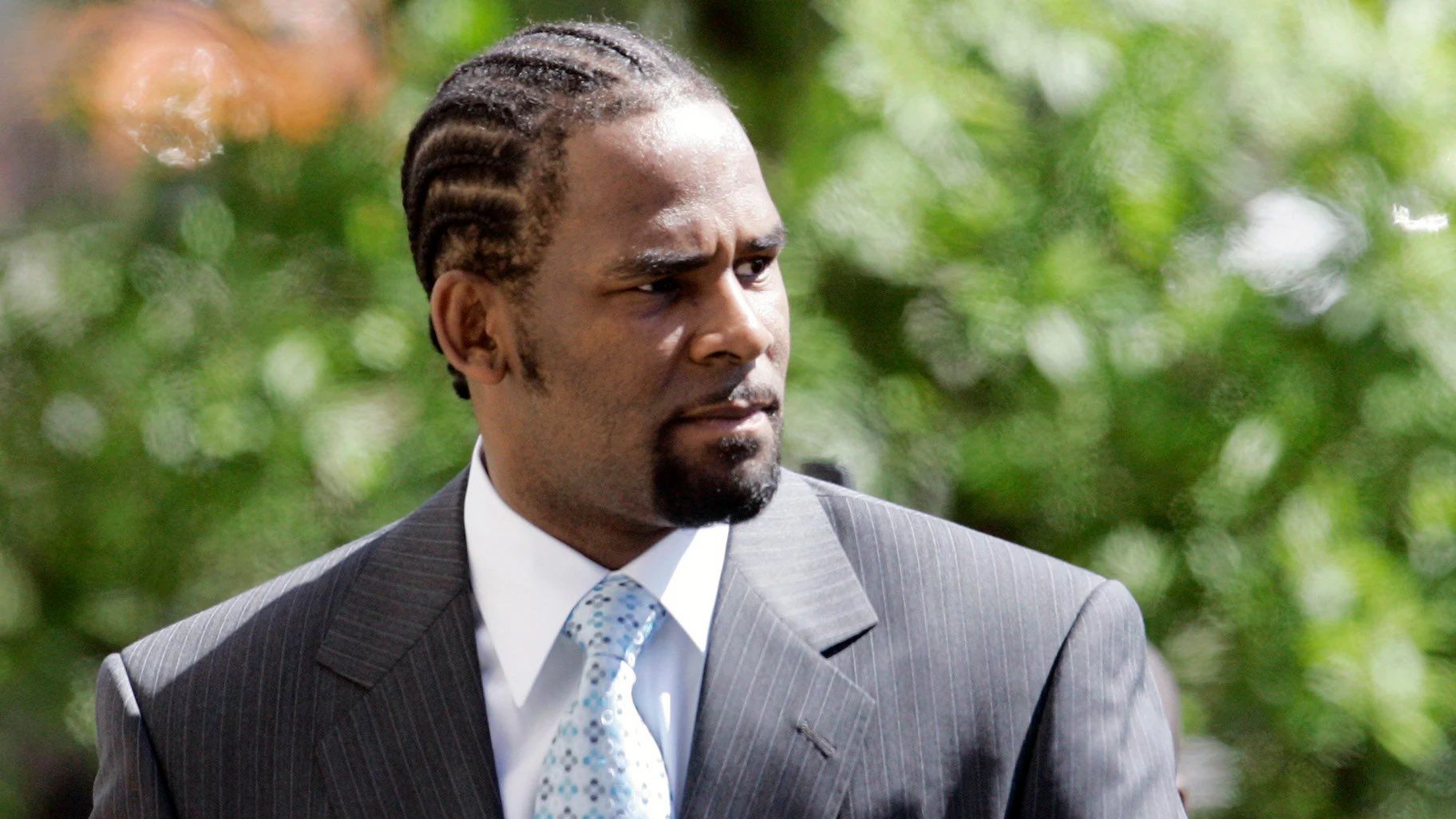 Is R Kelly in jail? Where is singer sentenced for child sex abuse now