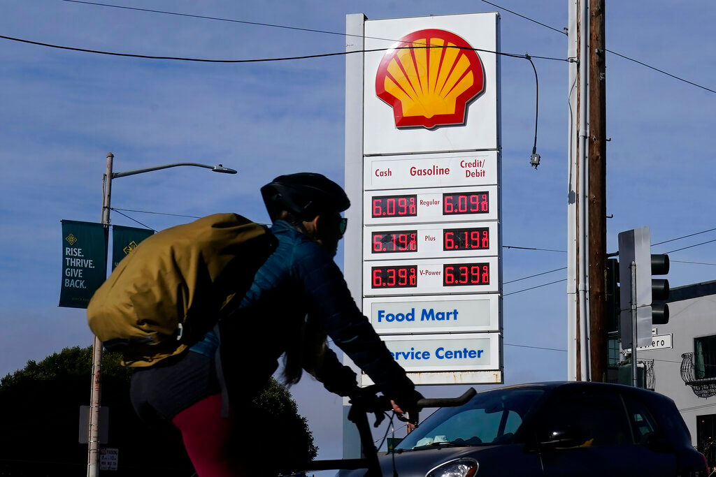 Amid soaring gas prices, Democrats say oil companies ‘ripping off’ people