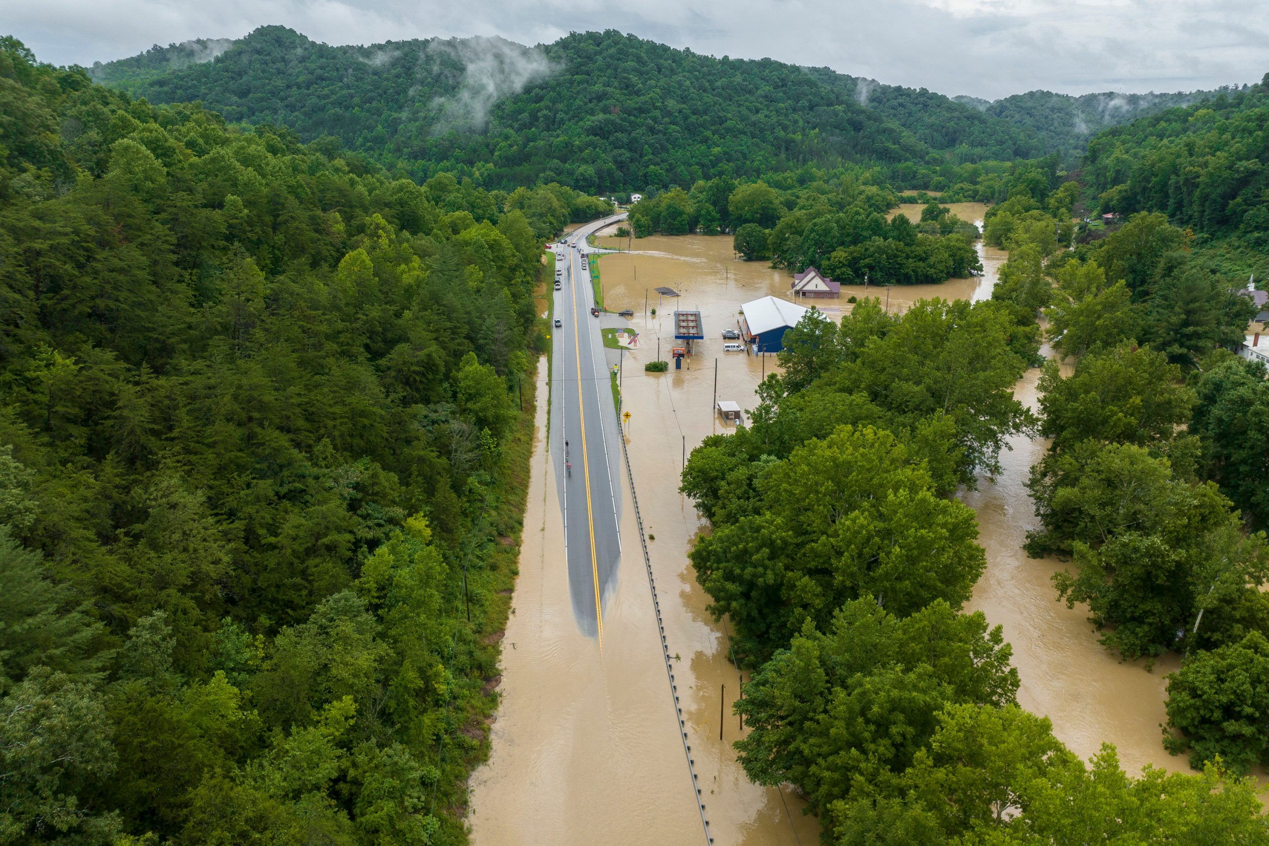 Kentucky flooding updates: Death toll rises to 15, hundreds of homes destroyed
