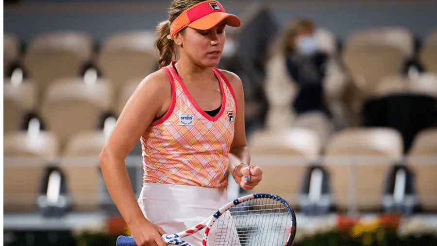 Sofia Kenin and her no-look serves are ready to ace Roland Garros