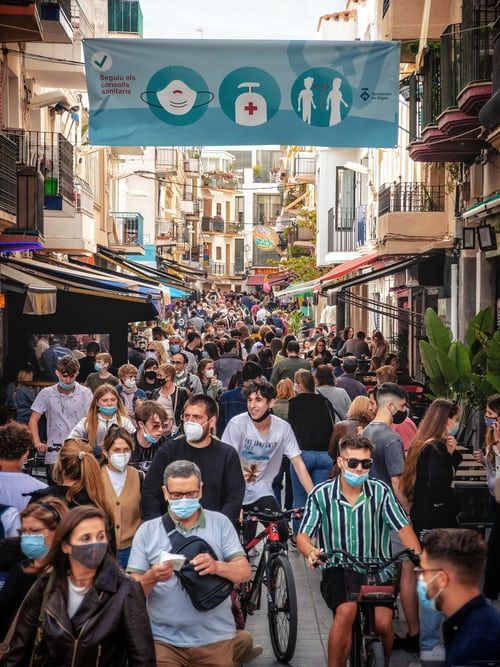 Zero COVID approach: Singapore and UK prepare to ‘live with the virus’