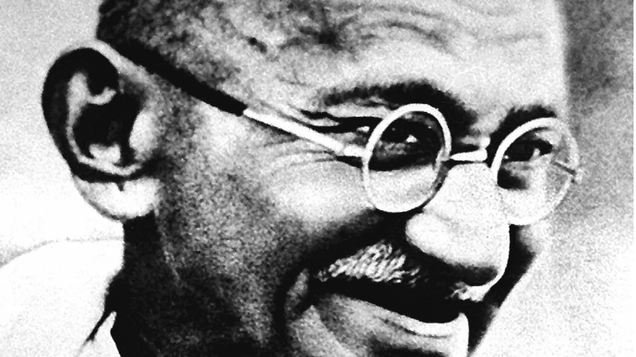 Mahatma Gandhis personal cutlery to be auctioned in UK
