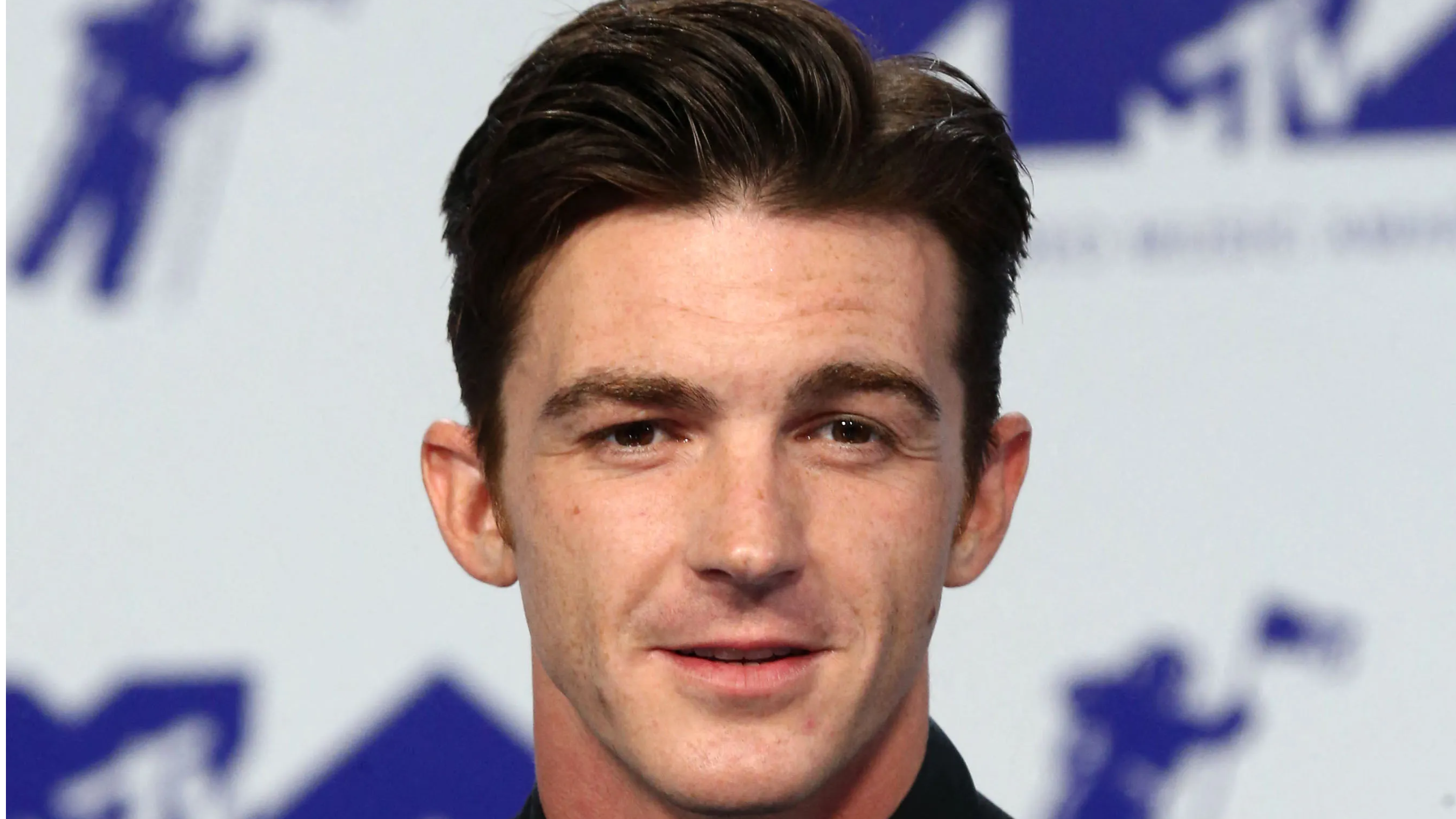 Actor Drake Bell sentenced to 1-year probation for sending sexual texts to a minor