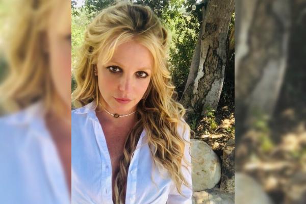 Pop singer Britney Spears turns painter as she was ‘feeling overwhelmed’
