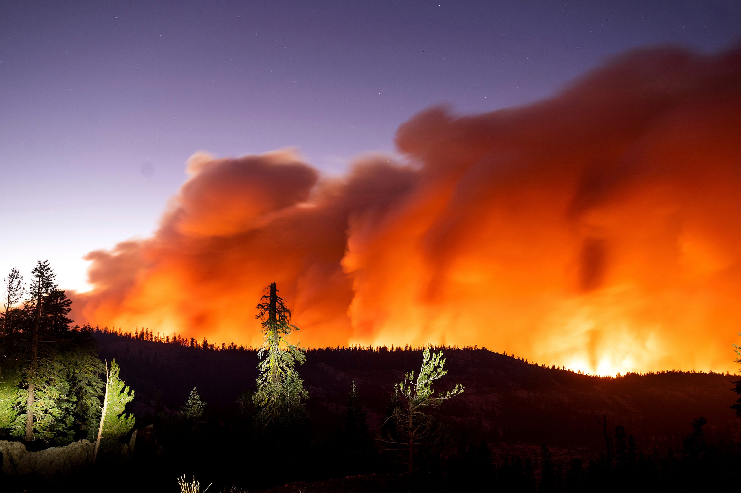Colorado wildfire: Evacuation orders withdrawn after residents flee NCAR Fire
