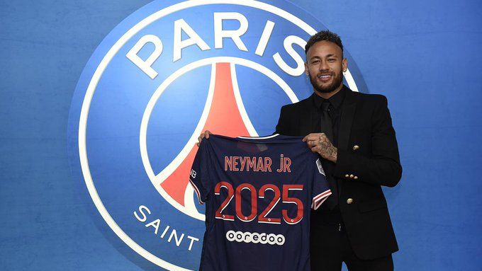 Neymar ends Barcelona speculations, extends PSG contract till 2025