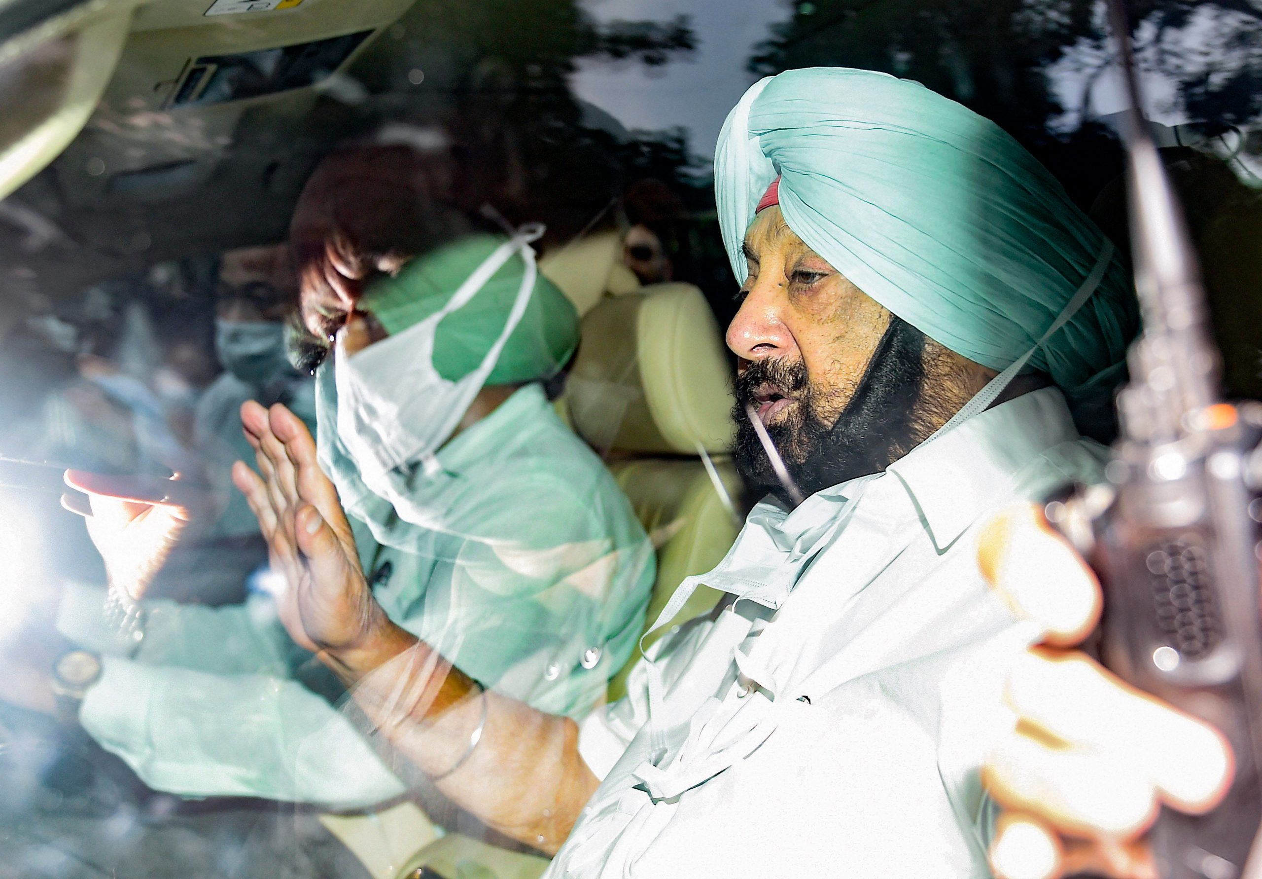 Amarinder Singh rules out joining BJP, but wont stay in Congress