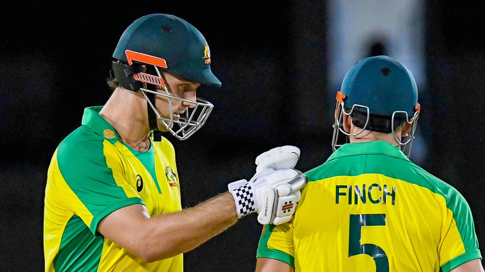 Mitchell Marsh guides Australia to a 4-run win over West Indies