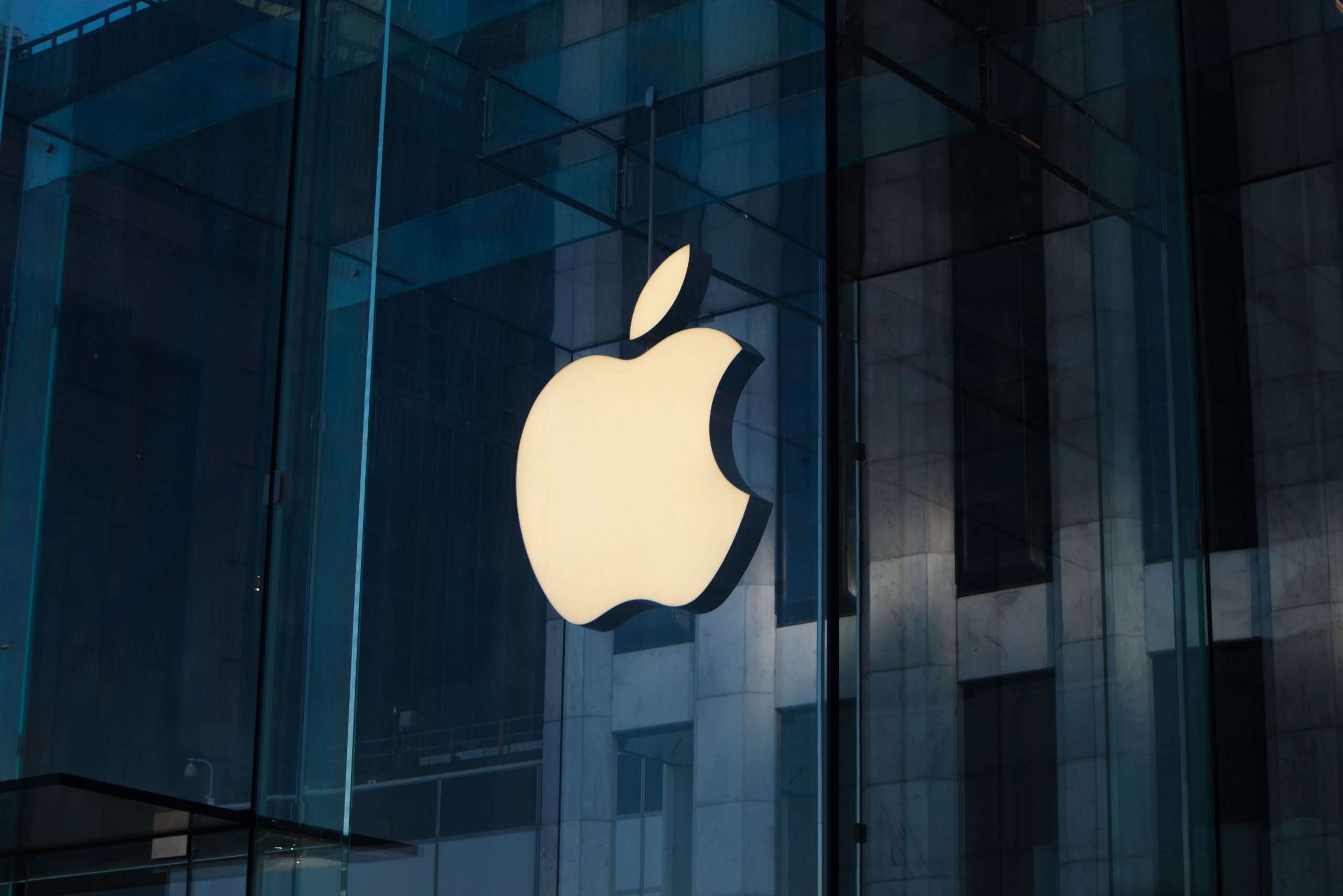 Apple lays off 100 contractual workers as part of hiring slowdown