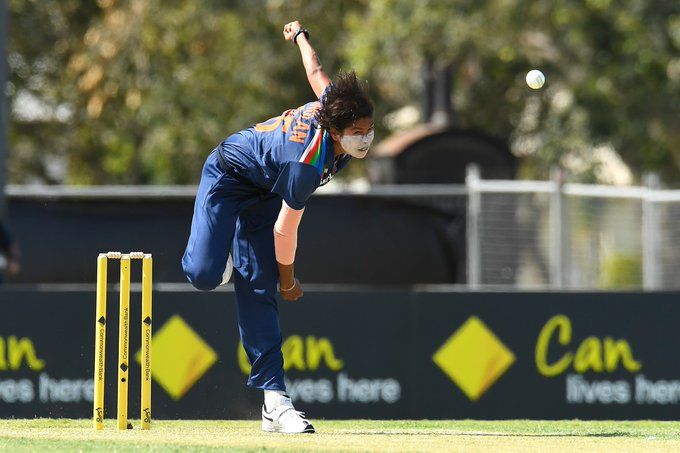 3rd ODI: India women win by 2 wickets to snap Australia’s 26-match win streak