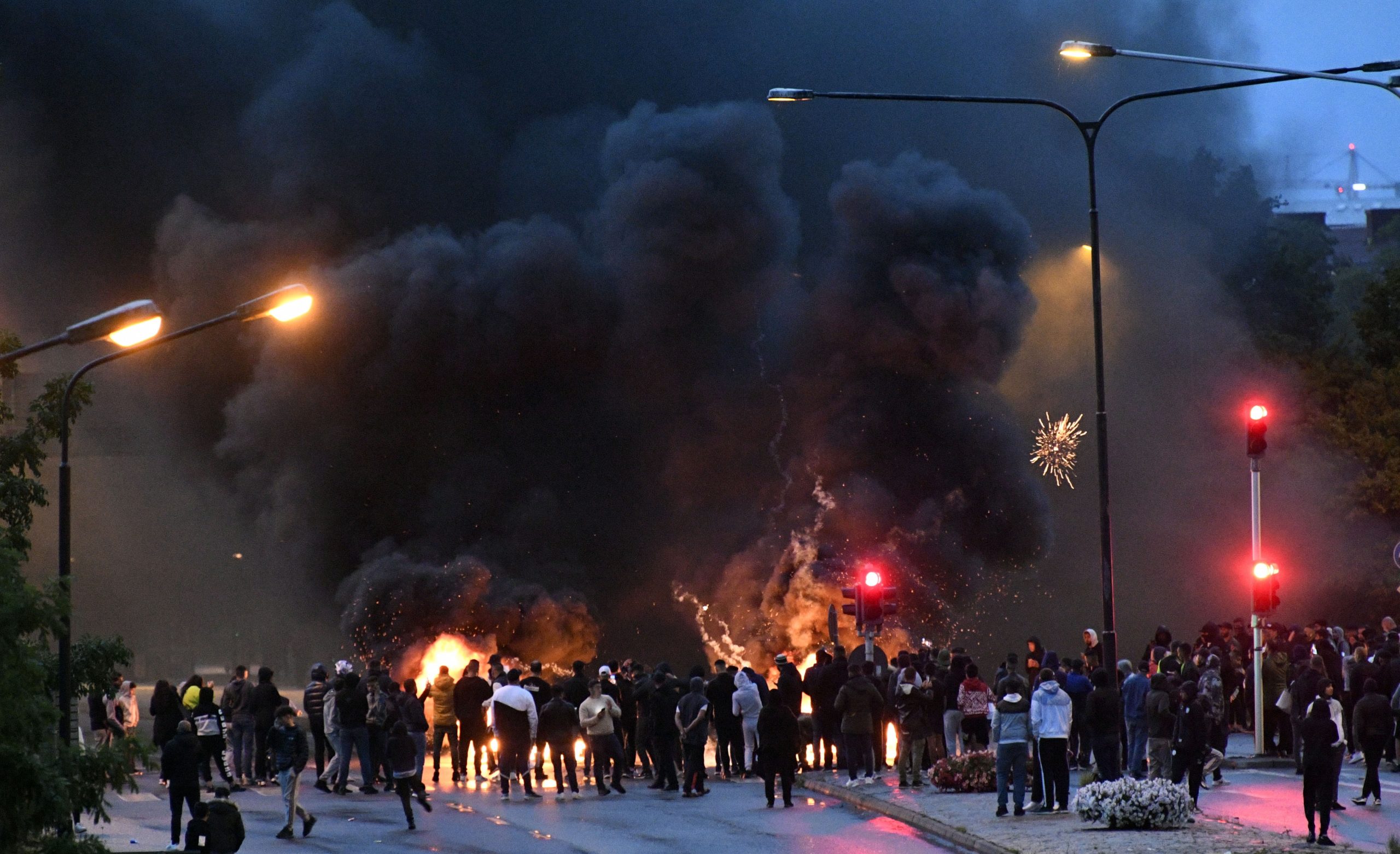 Riot in Sweden after anti-Muslim Danish leader banned