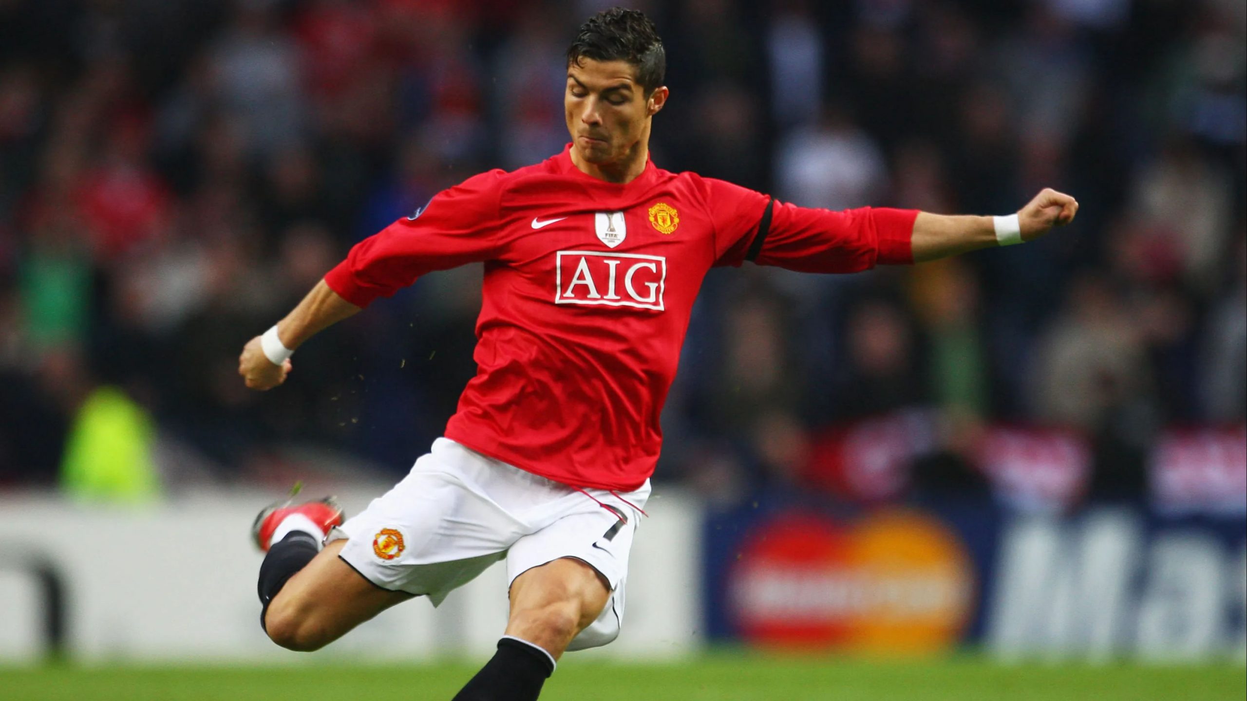 Ronaldo’s return breaks Man United’s website, sky rockets their shares