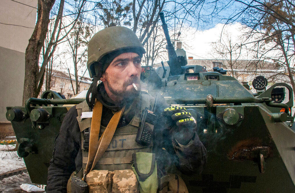 Russian attacks in eastern Ukraine escalate ahead ofplanned ground assault