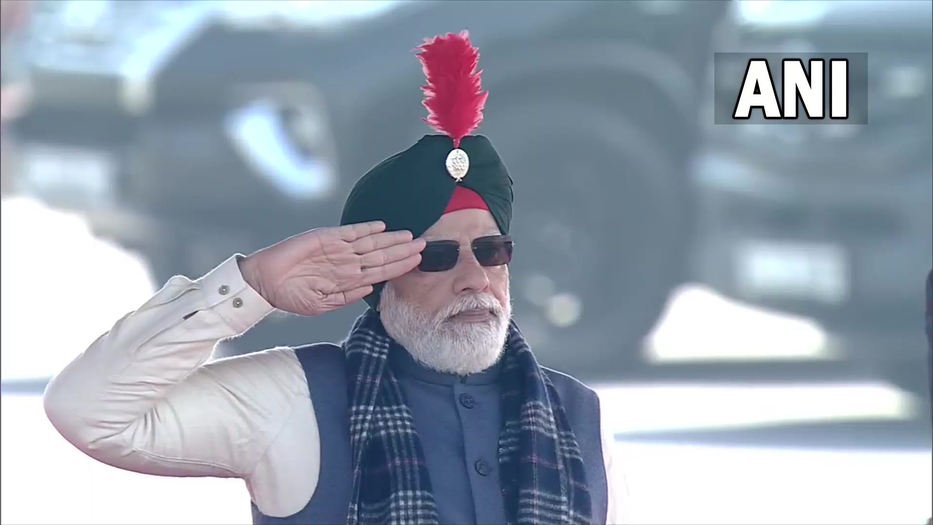 PM Modi sports turban at NCC rally, reviews guard of honour