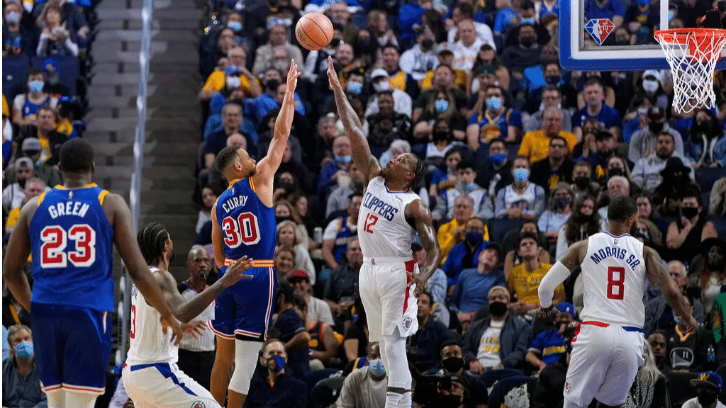 NBA: Stephen Curry drops 33-pointer to led Golden State Warriors to eighth straight win