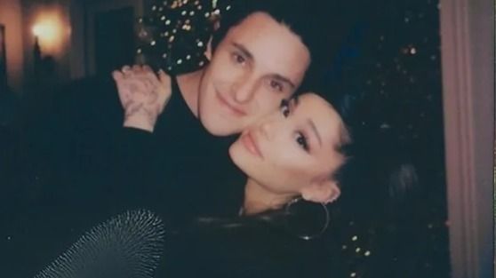 Who%20did%20Ariana%20Grande%20get%20married%20to%3F