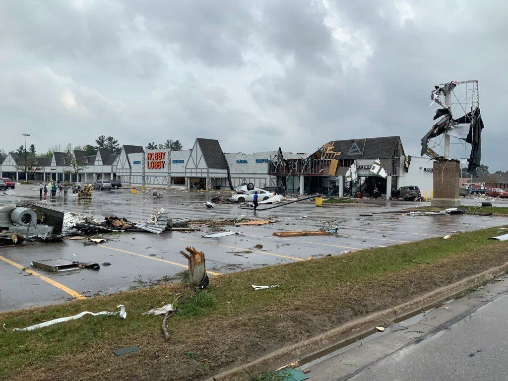 Tornado in Gaylord, Northern Michigan kills at least 1, injures 23 others