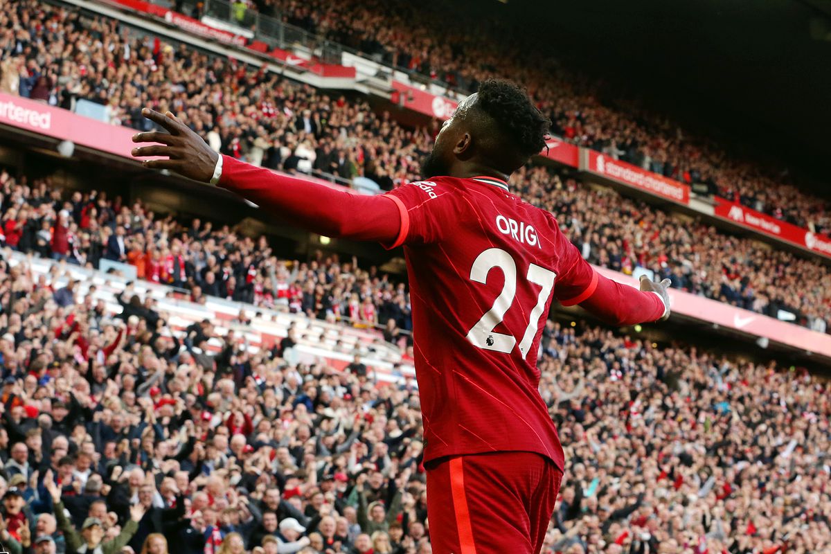Divock Origi given guard of honour by Liverpool at Anfield farewell