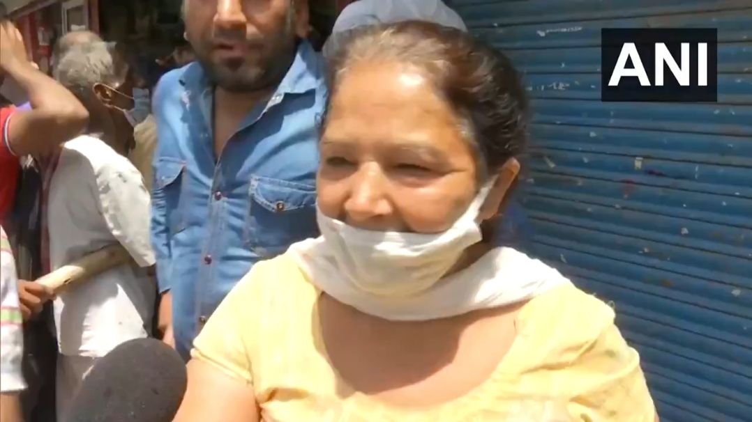 ‘Peg se asar hoga’: Delhi woman keeps faith in alcohol. Watch
