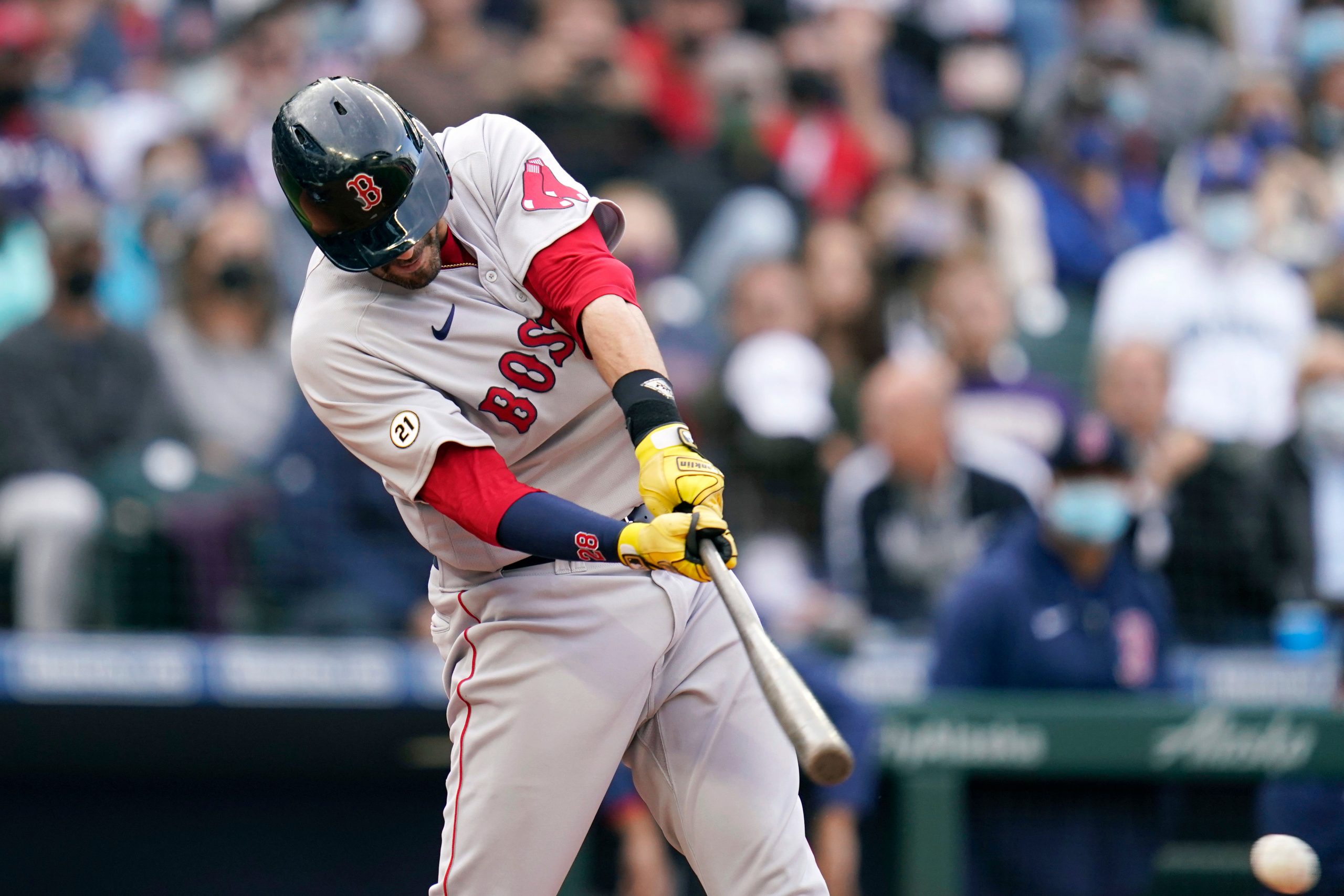 MLB: Boston Red Sox rally in 10th inning to down Seattle Mariners