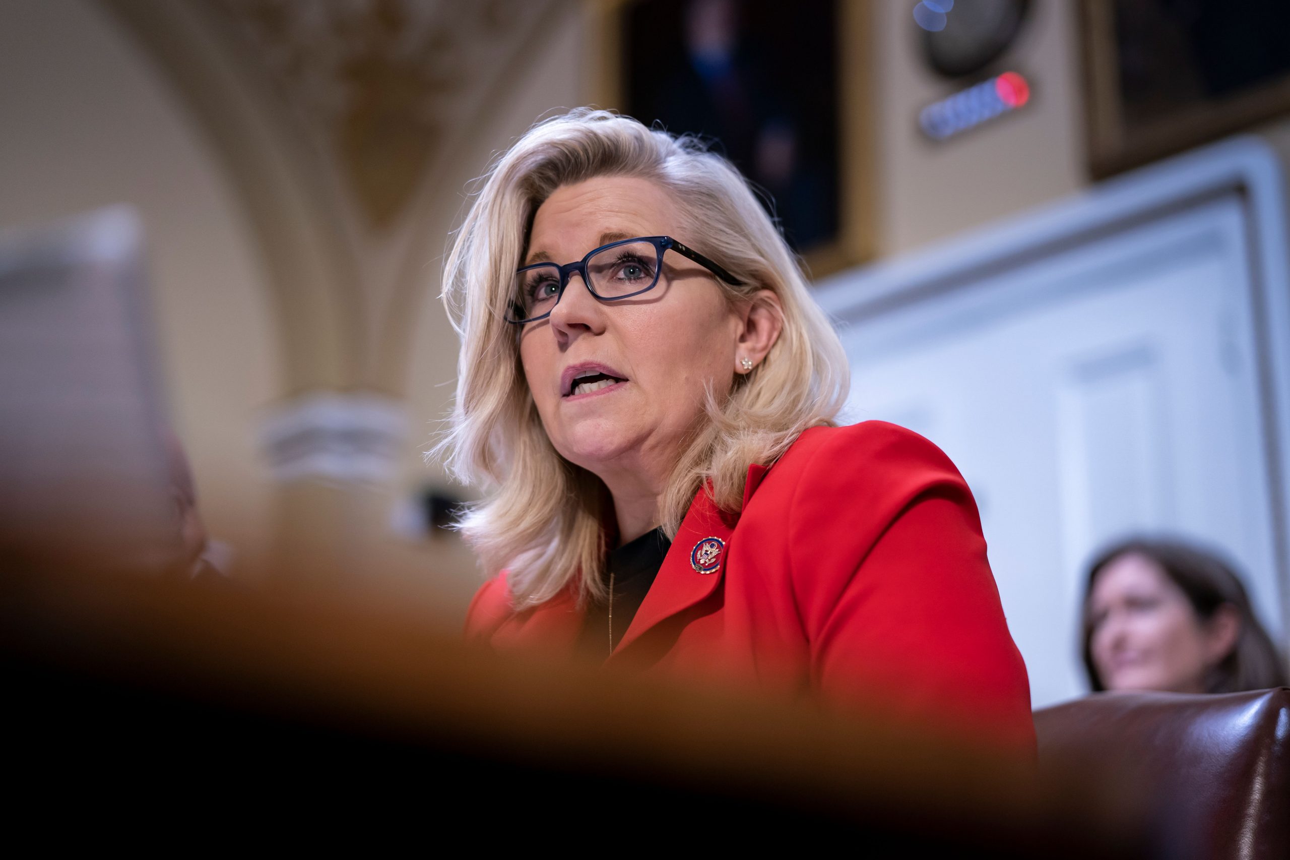 Liz Cheney urges GOP to choose between Donald Trump and US Constitution