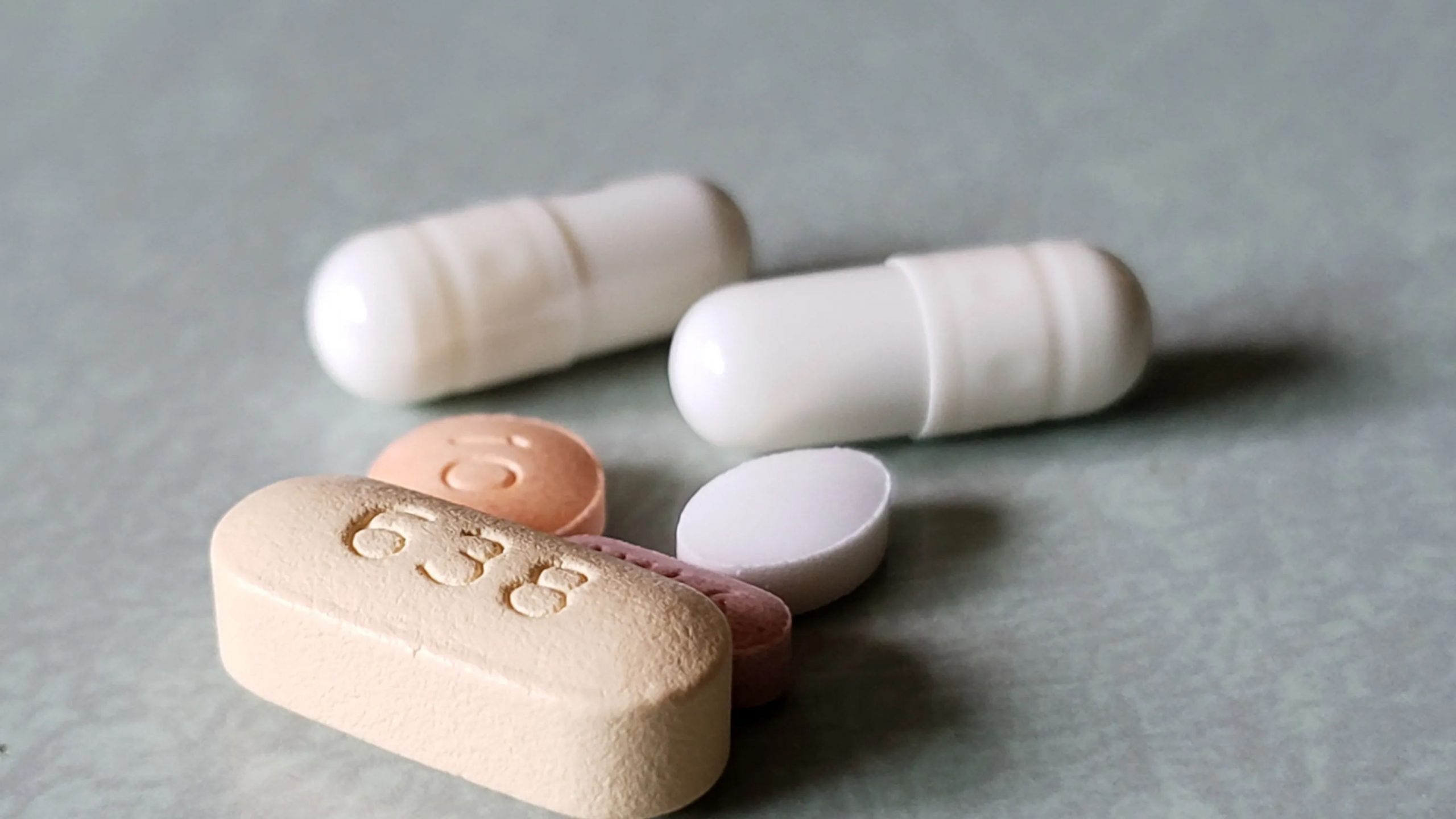 Pfizer says antiviral COVID-19 pill cut hospital, death risk by 90%