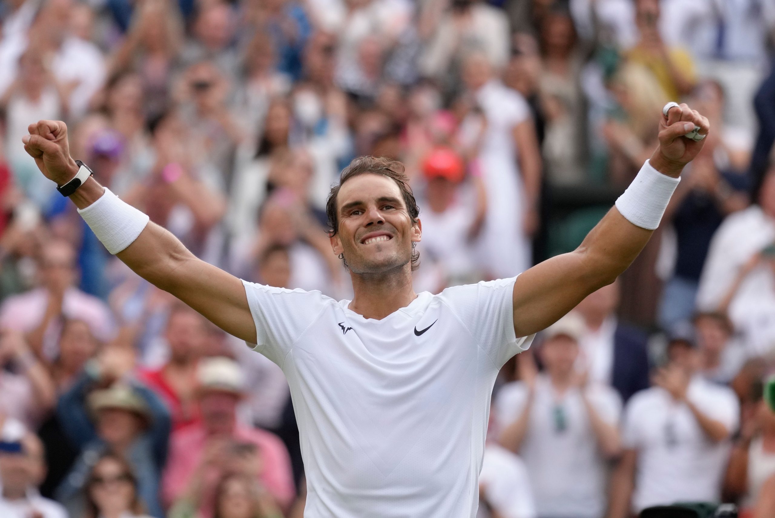 Wimbledon 2022: Rafael Nadal overcomes pain, beats Taylor Fritz in quarters