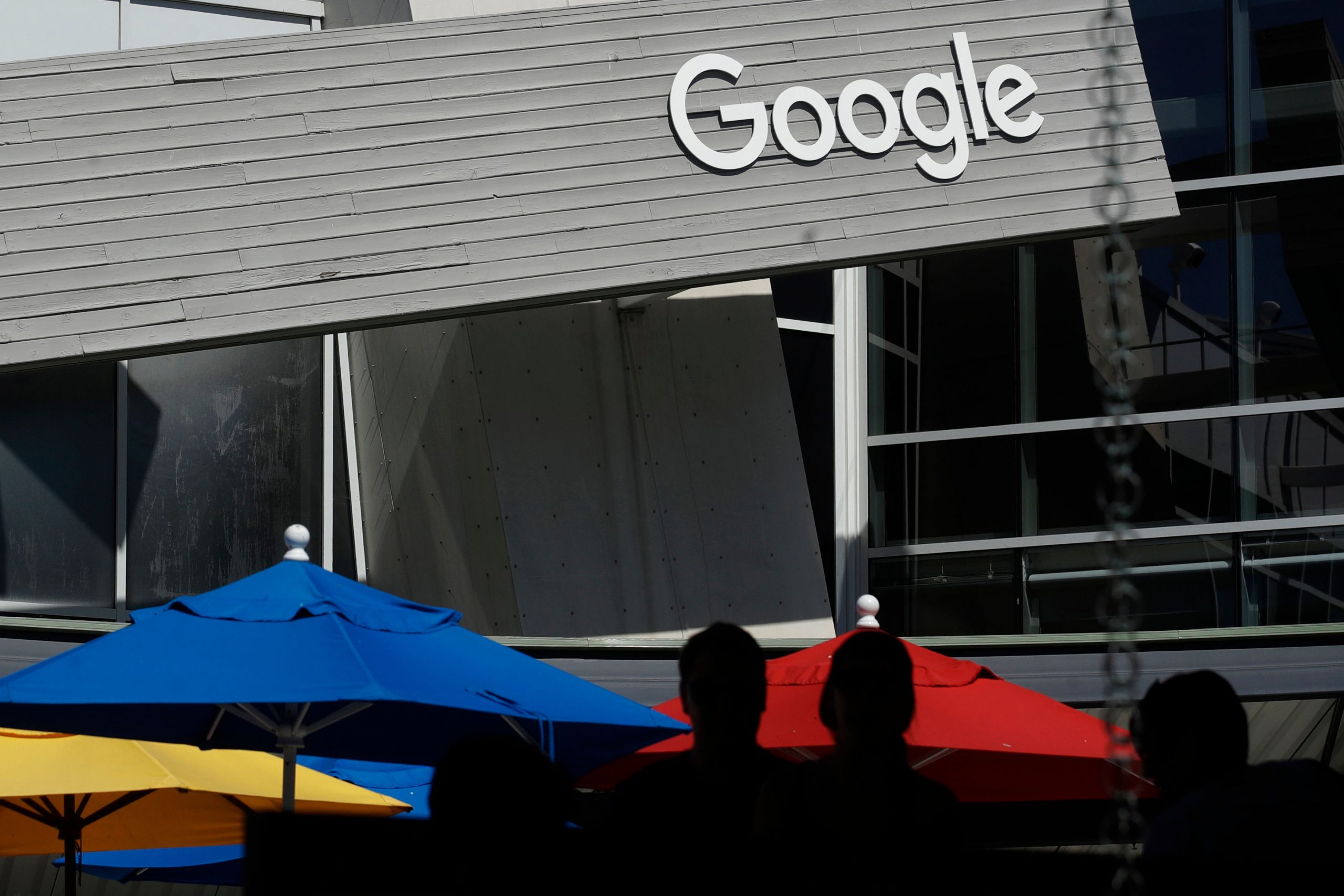 Google breached ‘don’t be evil’ pledge, ex-employees file suit