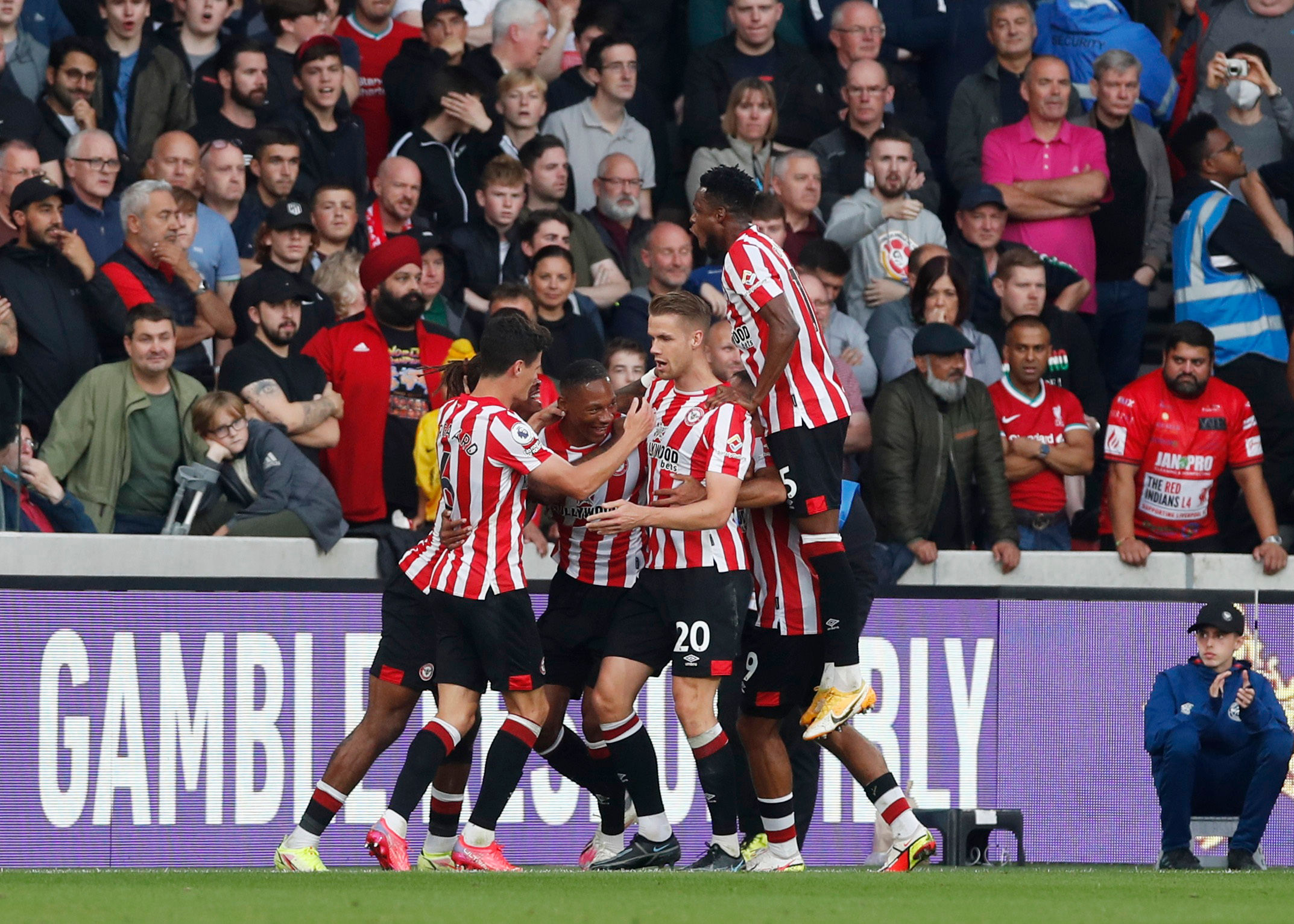 Fans laud ‘giant-killers’ Brentford after the Bees sting Liverpool’s defence