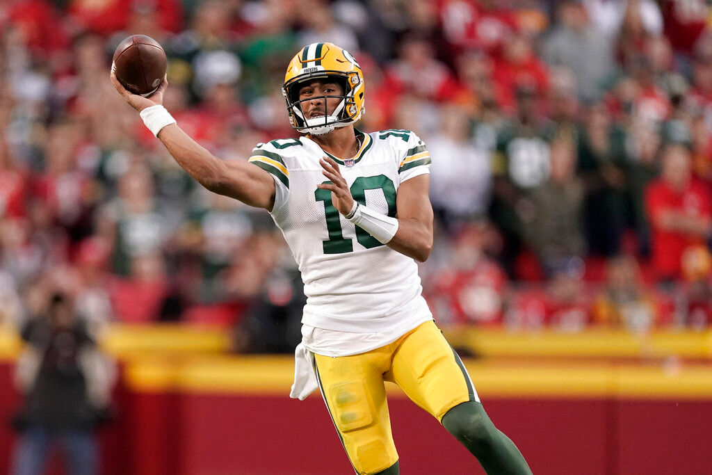 NFL: Jordan Love has a mixed outing on his first start for Green Bay Packers