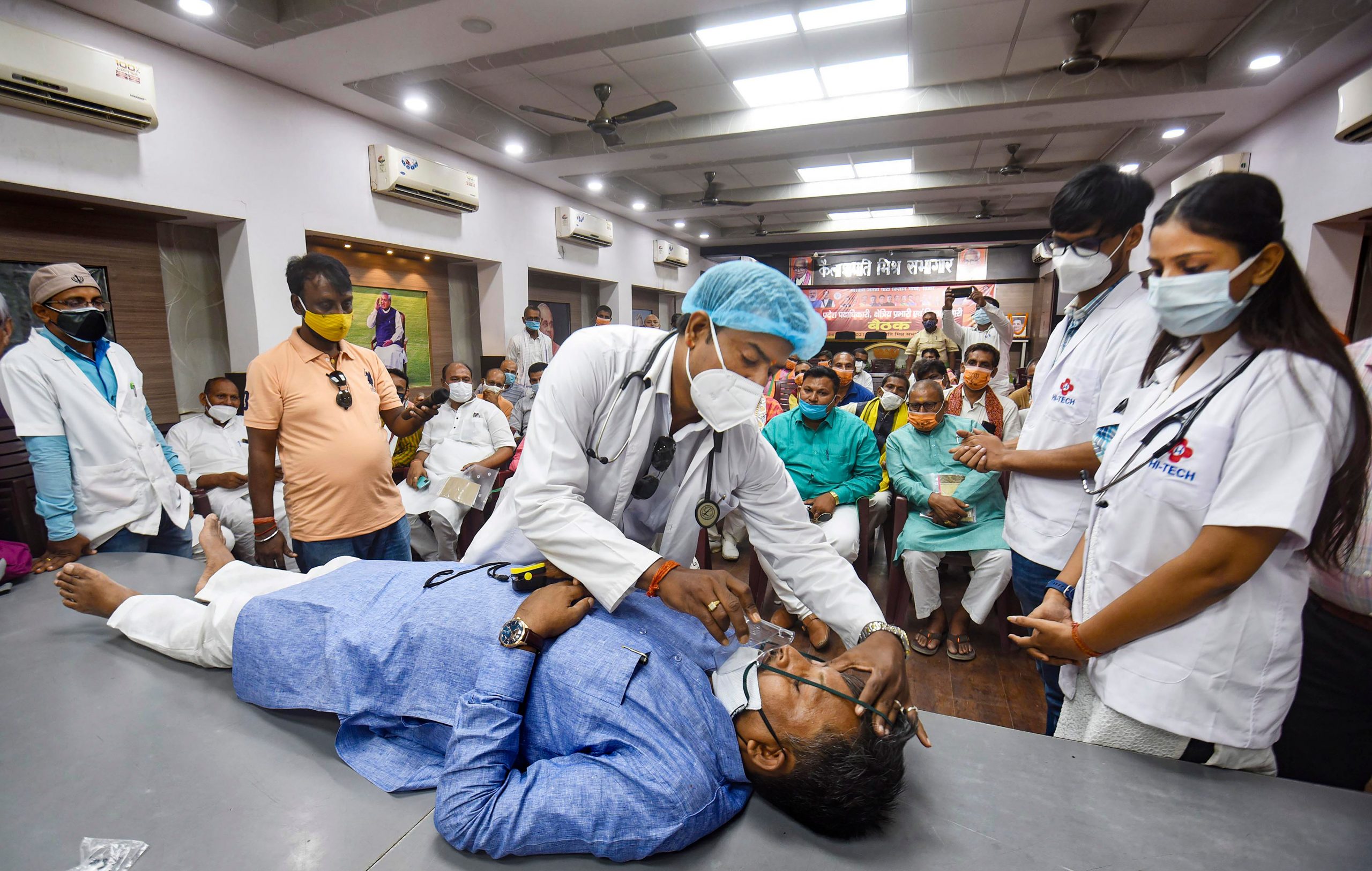 India records 41,806 new COVID-19 cases, 581 deaths in last 24 hours
