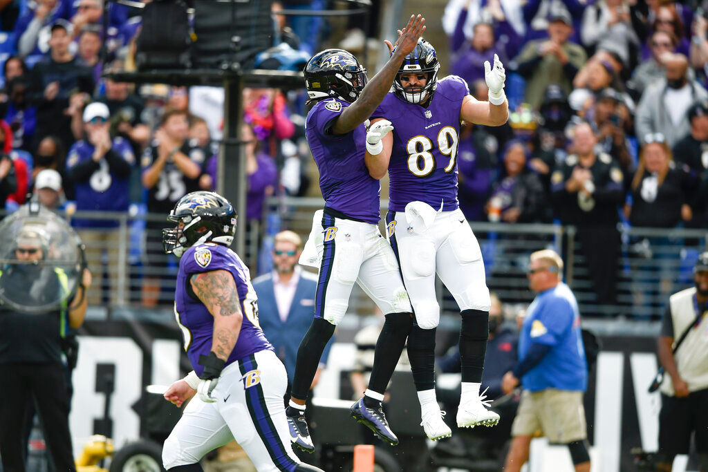 NFL: Star QB Lamar Jackson, Baltimore Ravens humble Los Angeles Chargers