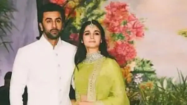 Did Alia urge Ranbir to join social mediato share video message afterwedding?