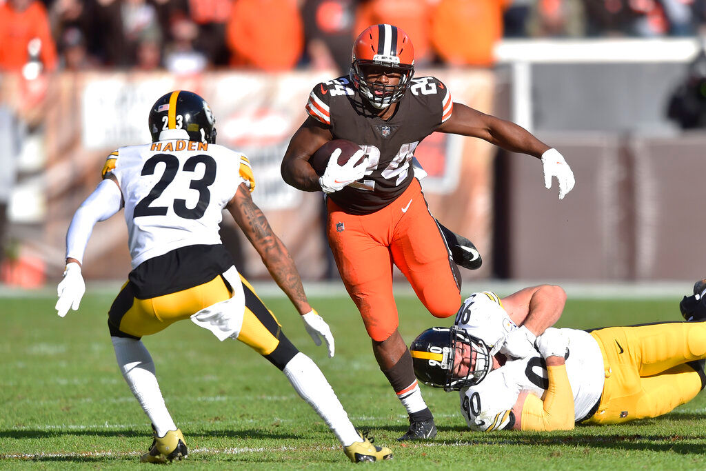 Cleveland Browns’ Nick Chubb back from COVID-19 list, Baker Mayfield activated