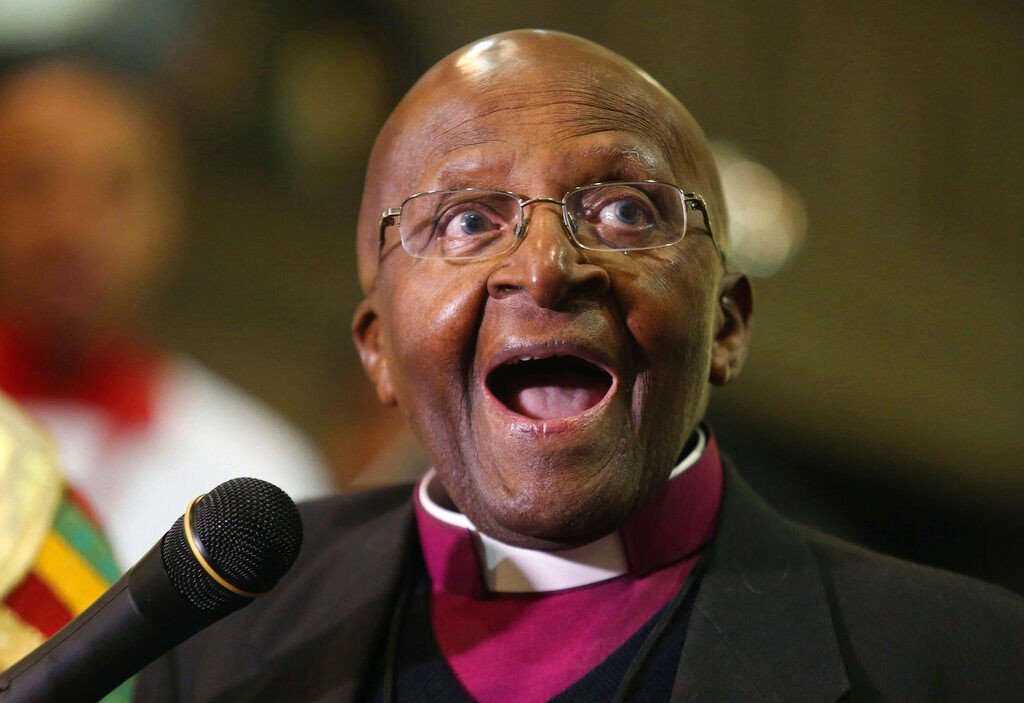 1st Test: SA, India observe moment’s silence in honour of Desmond Tutu